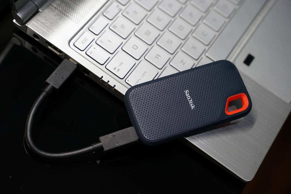 移动硬盘都是叠瓦的吗，移动硬盘是垂直式还是叠瓦式？