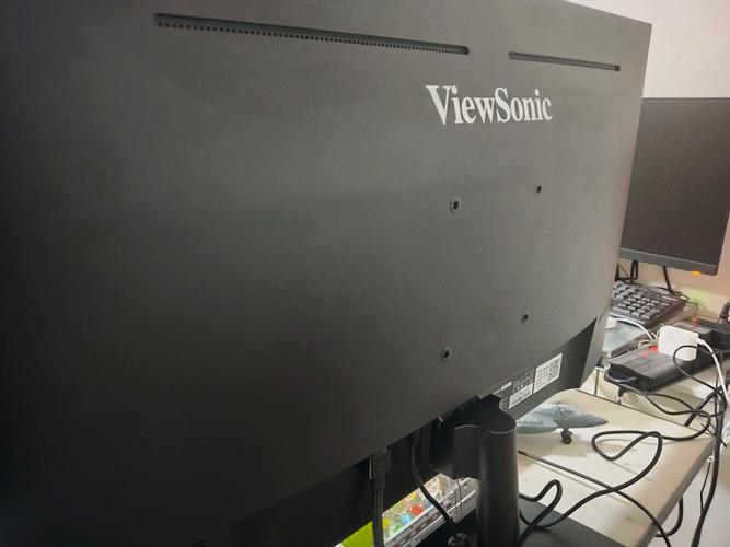 优派显示器质保几年，优派显示器质保几年免费-第1张图片-优品飞百科