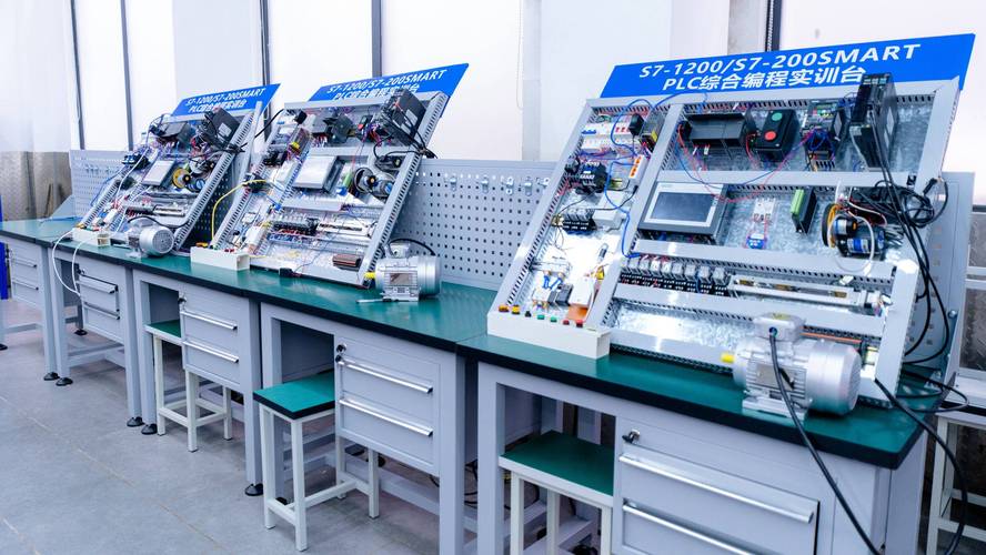 plc编程电脑配置要求？plc最建议买三款电脑？-第1张图片-优品飞百科