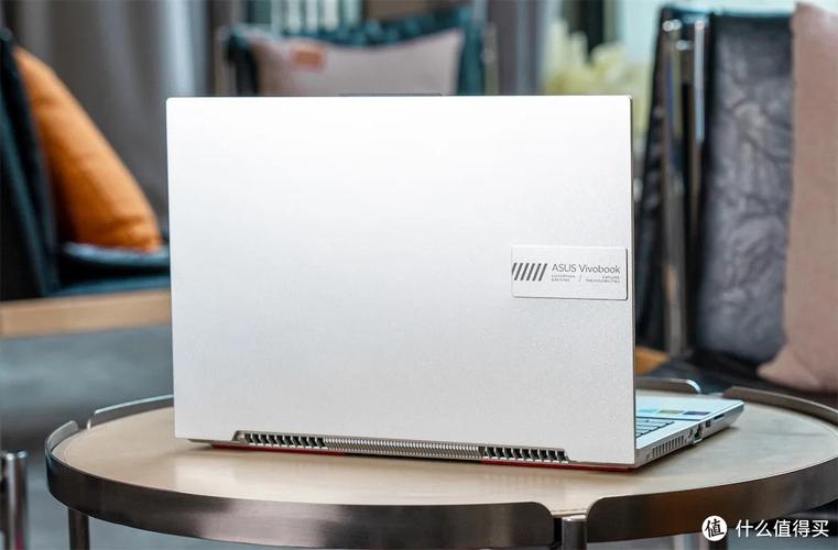 华硕灵耀14和16区别，华硕灵耀deluxe14和灵耀14的区别？