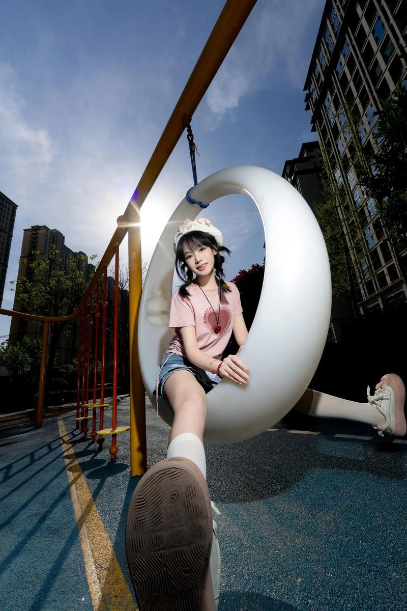 佳能相机拍人像用什么镜头，佳能拍人像的镜头推荐-第4张图片-优品飞百科