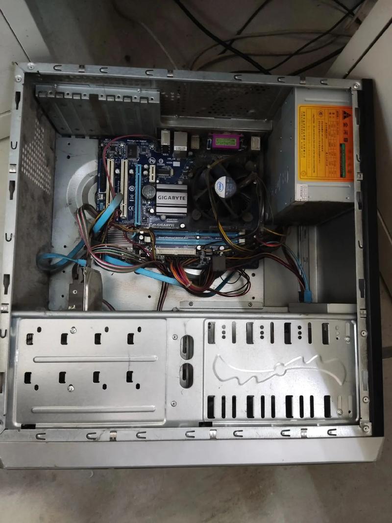 老式台式机硬盘是多大尺寸的，老式电脑硬盘是25还是30-第4张图片-优品飞百科