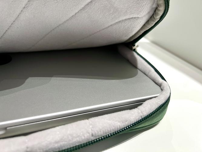 笔记本电脑需要内胆包吗，笔记本电脑需要内胆包吗知乎-第4张图片-优品飞百科