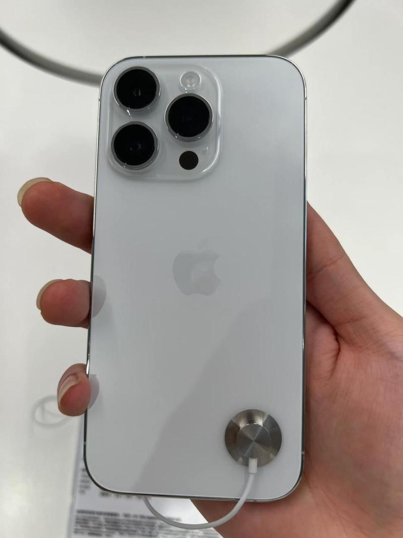 苹果14pro有几款颜色？pro 14？-第5张图片-优品飞百科