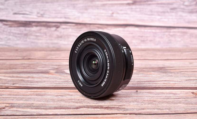 索尼微单配什么微距镜头，索尼哪款镜头带微距-第2张图片-优品飞百科