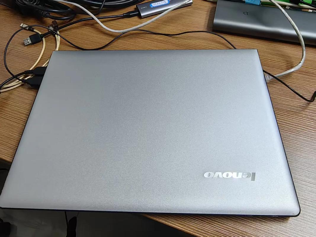 联想300s笔记本是机械硬盘吗？联想300s怎么样？-第2张图片-优品飞百科