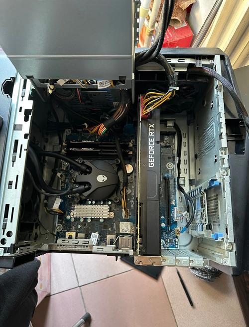 笔记本外置水冷散热器有用吗？笔记本外置水冷不拆机？-第3张图片-优品飞百科