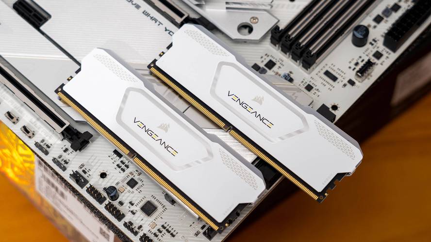 宇瞻内存和威刚哪个好，宇瞻内存条兼容性怎么样？