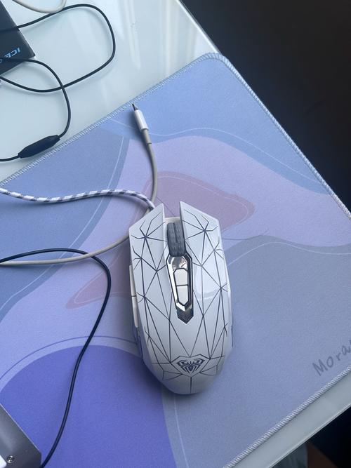 最适合玩csgo的鼠标？玩csgo推荐什么鼠标？-第3张图片-优品飞百科