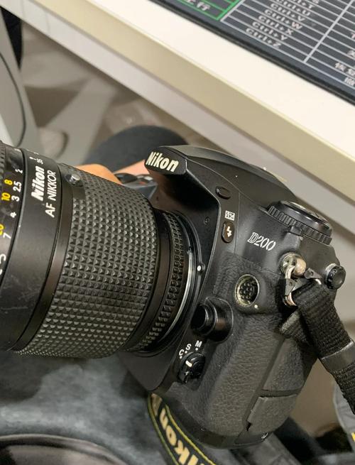 尼康d3200是单反还是微单,尼康d3200值得入手吗?-第1张图片-优品飞百科 尼康d3200是单反还是微单,尼康d3200值得入手吗?-第1张图片-优品飞百科