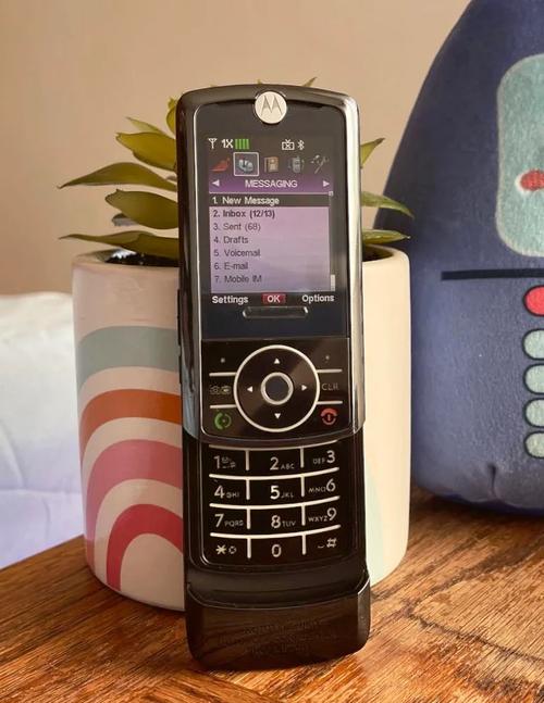 摩托罗拉z2force版本区别？摩托罗拉z2f各个版本的区别？-第3张图片-优品飞百科