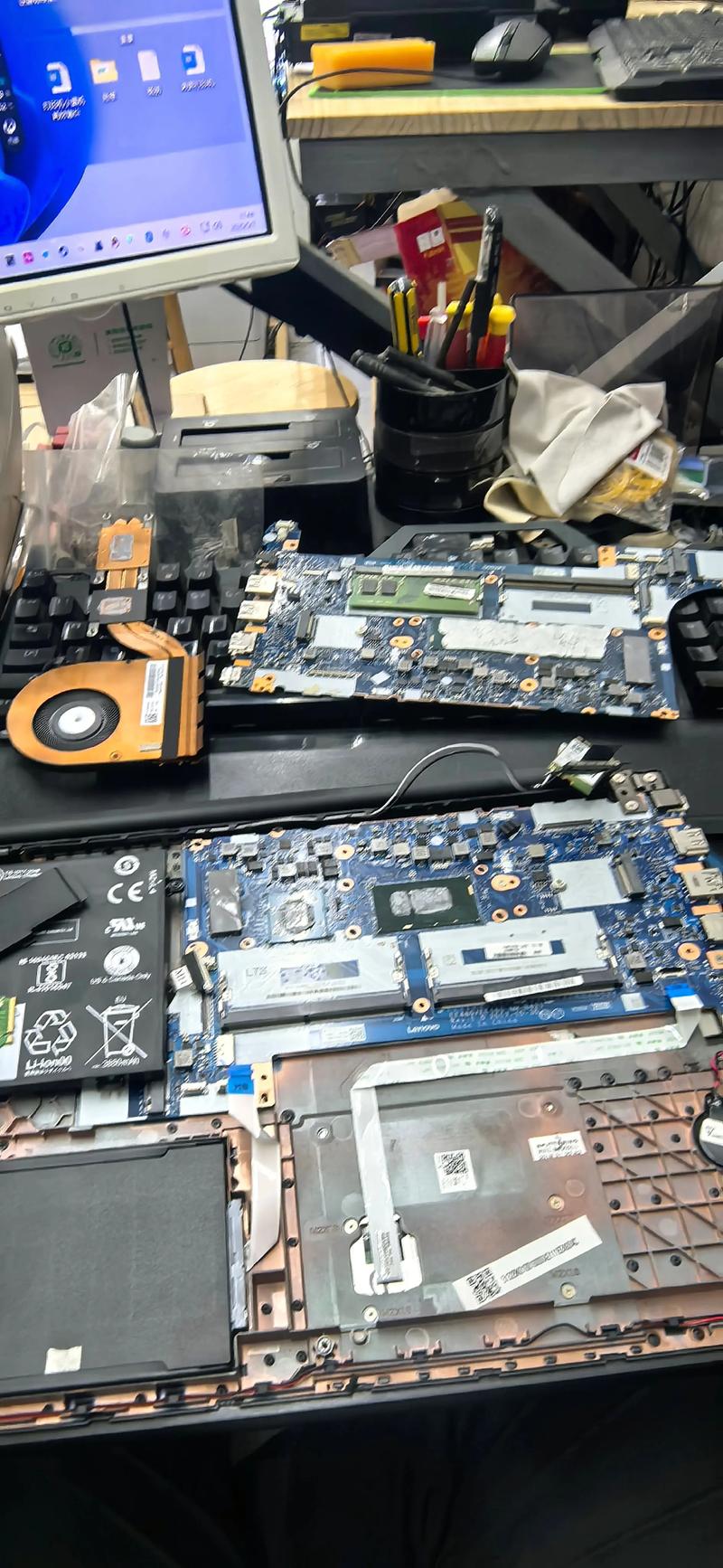 组装笔记本需要哪些配件,组装笔记本需要哪些配件和材料?-第5张图片-优品飞百科 组装笔记本需要哪些配件,组装笔记本需要哪些配件和材料?-第5张图片-优品飞百科