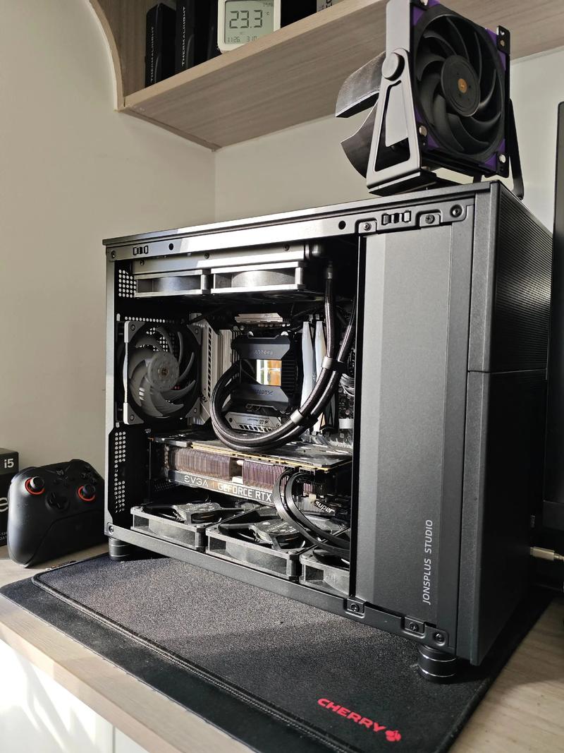 电脑机箱水冷和风冷的区别？电脑机箱水冷好还是风冷好？-第3张图片-优品飞百科