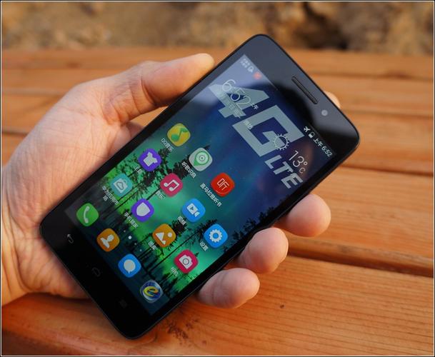 华为荣耀10可以玩光遇吗？华为荣耀10能玩和平精英吗？-第3张图片-优品飞百科