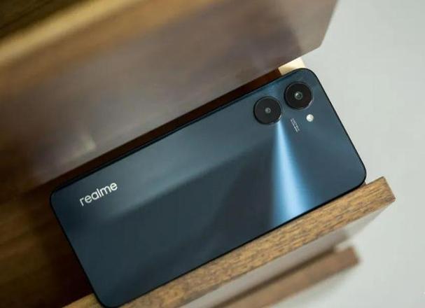 realme和oppo哪个好用？realme好还是oppo好？-第5张图片-优品飞百科