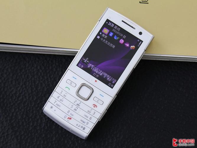诺基亚x6后盖怎么打开，诺基亚x6拆装视频？