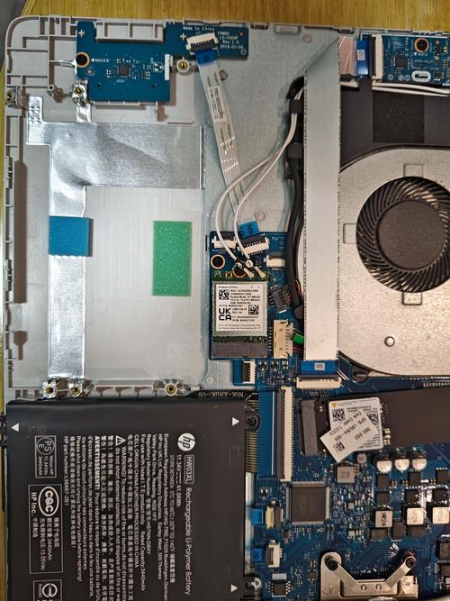 台式机硬盘的拆卸方法？台式机硬盘的拆卸方法视频？-第1张图片-优品飞百科