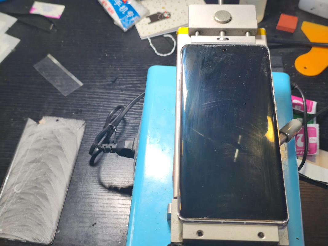 oppofindx背面玻璃多少钱？oppofindx更换玻璃后盖视频？-第3张图片-优品飞百科