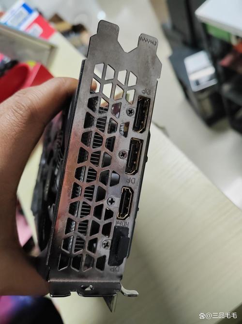 显卡的输出接口有哪几种，显卡的输出接口有哪几种类型？