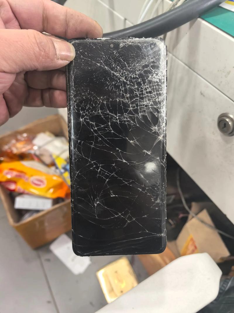 华为保时捷mate20换屏多少钱,华为保时捷20屏幕碎了多少钱-第5张图片-优品飞百科 华为保时捷mate20换屏多少钱,华为保时捷20屏幕碎了多少钱-第5张图片-优品飞百科