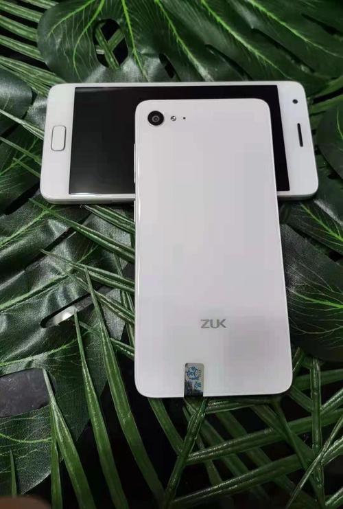 摩托罗拉玫红色智能华盖，摩托罗拉v3玫红色-第2张图片-优品飞百科