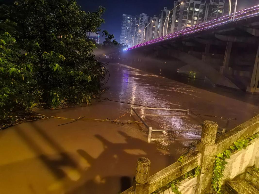 四川沪定今日天气，泸定近期天气预报-第4张图片-优品飞百科