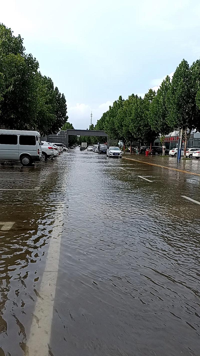 郑州今日大雨天气，郑州今日大雨天气情况-第2张图片-优品飞百科